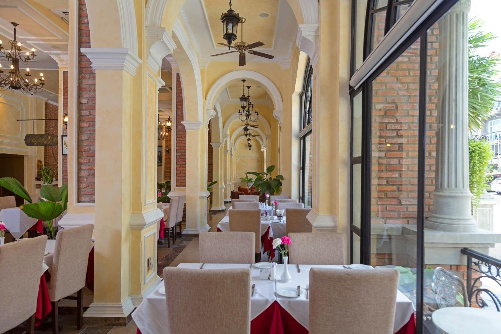 Anik Boutique Hotel Phnom Pen Exterior foto